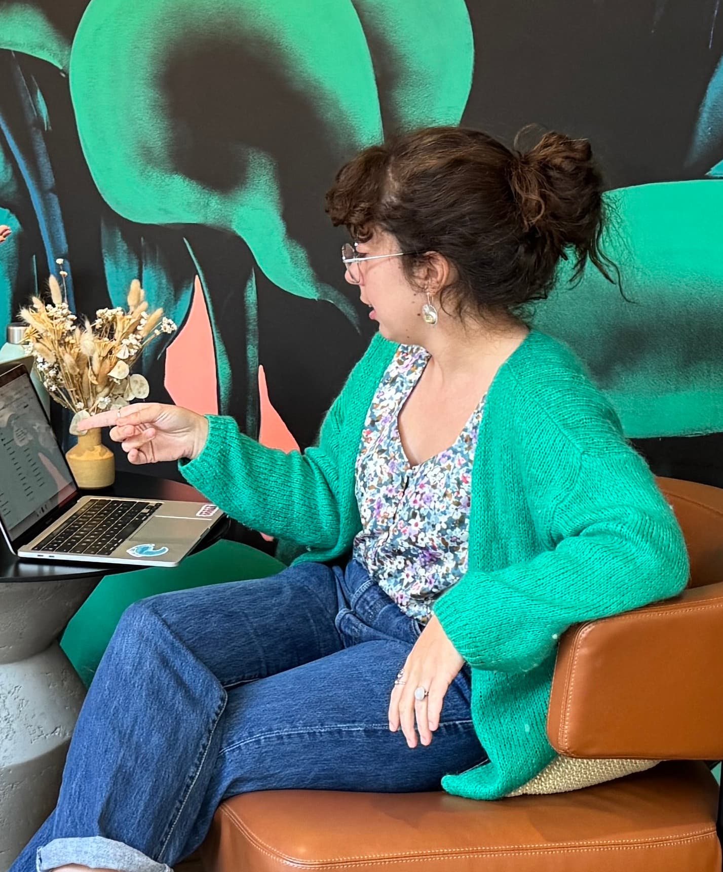 Sara - Expert en communication digitale